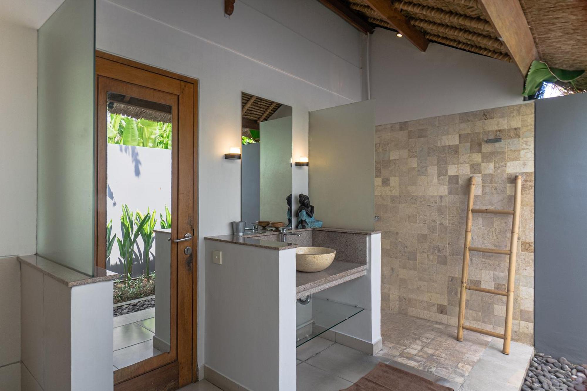 Balinea Holiday Home Seminyak  Exterior photo